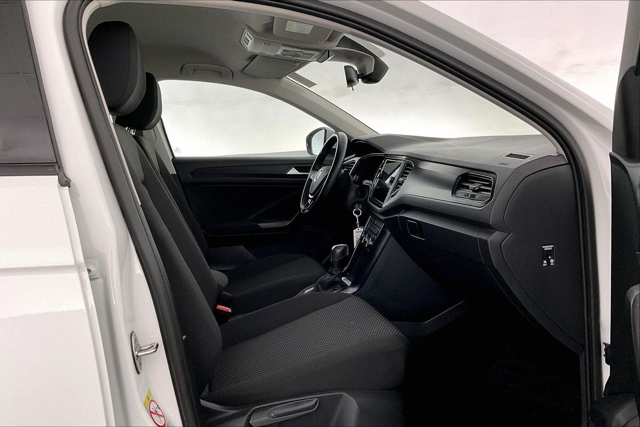 تويوتا يارس SE / E | ضمان مجاني لمدة عام | 0 دفعة أولى