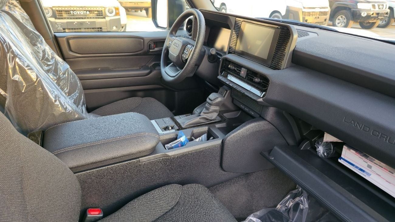 تويوتا برادو TOYOTA PRADO PETROL 2.4T   URBAN - E BASIC - 2025 MODEL - BLACK INSIDE BLACK