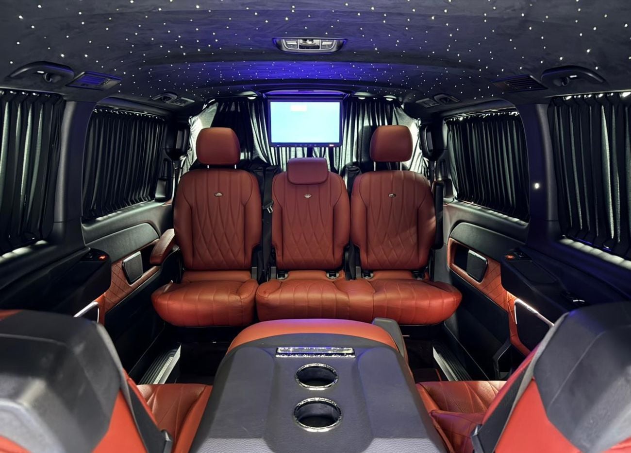 Mercedes Benz V 250 FALCON EDITION EXTRA LONG 2023 Mercedes Benz V250 Falcon Edition, 2026 MB Warranty, 2027 MB Service