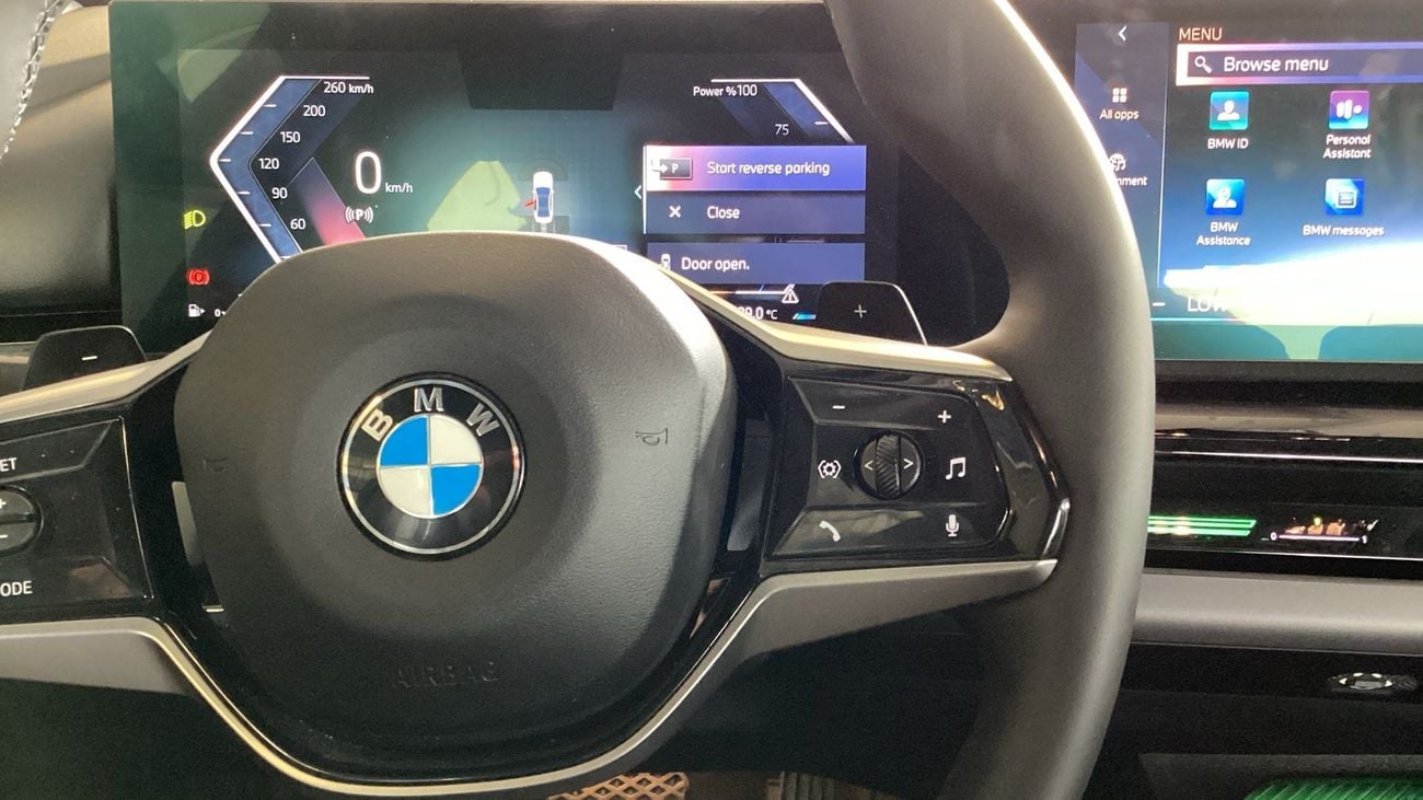 بي أم دبليو 520i 2.0 520I PURE AUTO | شامل الضمان | 0 ﺪﻔﻋﺓ ﺃﻮﻟﻯ