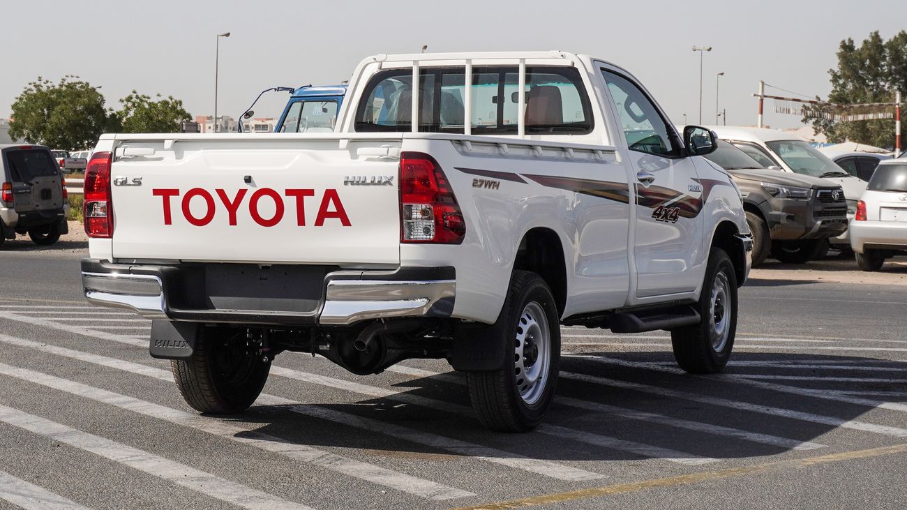 Toyota Hilux GLS 2.7L 4WD Single Cabin M/T