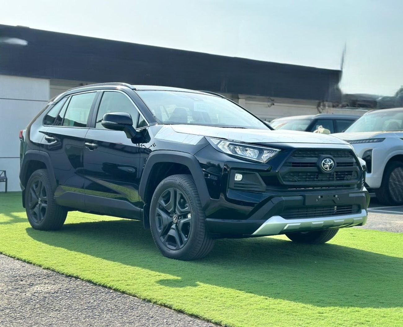 Toyota RAV4 Toyota RAV4 2.5 adventure Petrol 2025 Saudi Full