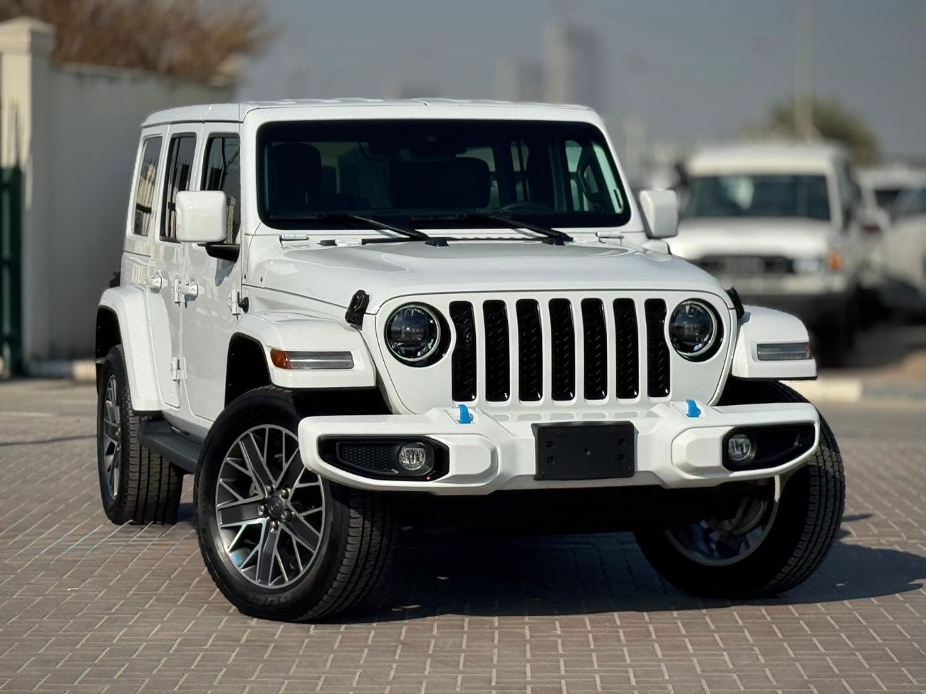 Jeep Wrangler Wrangler 4XE 2.0L Turbo PHEV 2023 Export Price @ 155,500 AED
