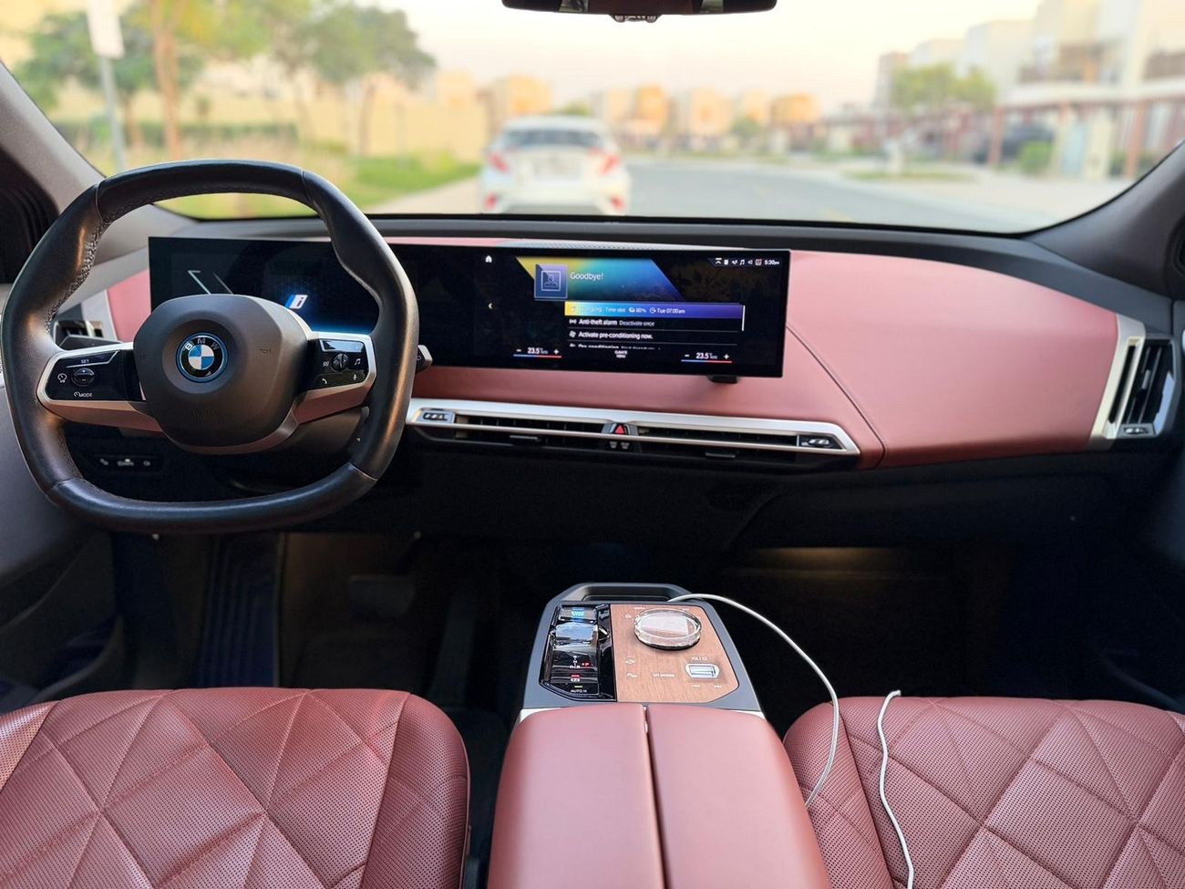 بي أم دبليو iX xDrive50