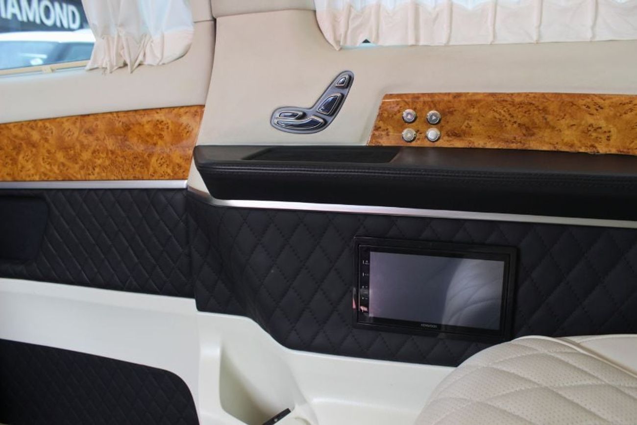 Mercedes-Benz V 250 , 04 Seater VVIP, GCC
