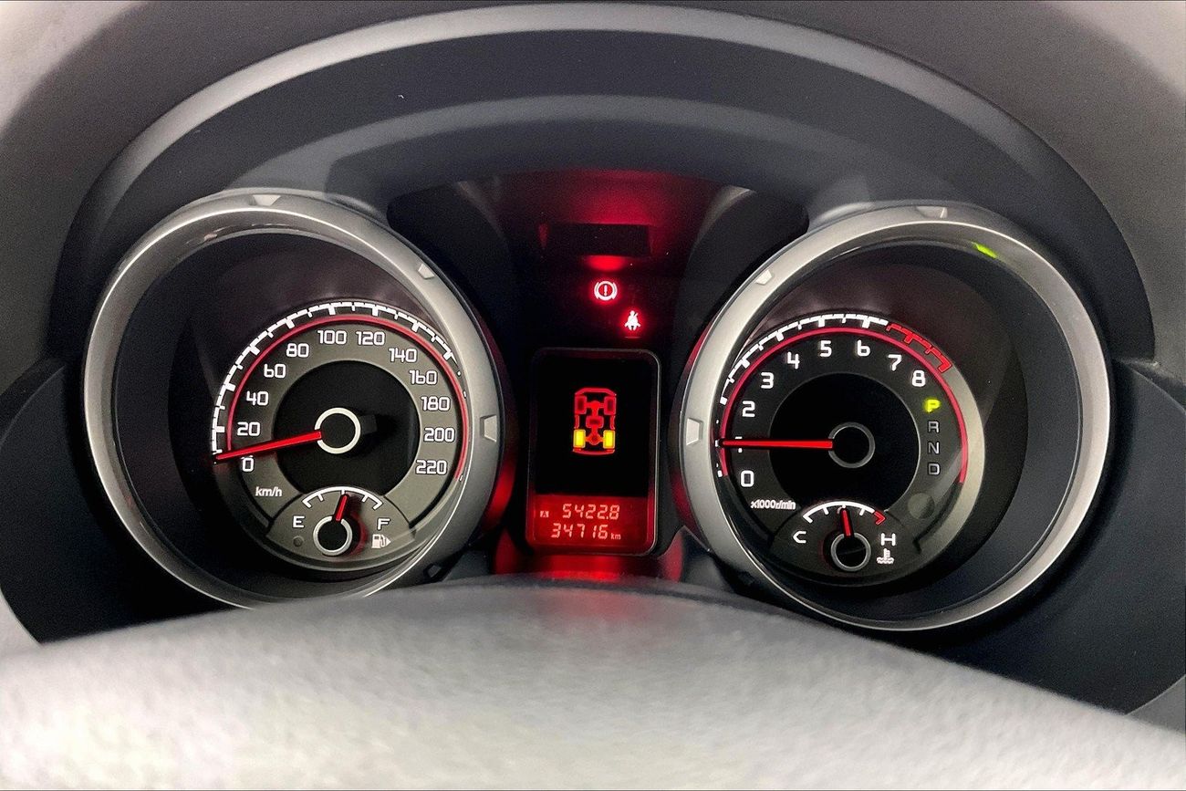 ميتسوبيشي باجيرو Signature Edition | شامل الضمان | 0 ﺪﻔﻋﺓ ﺃﻮﻟﻯ