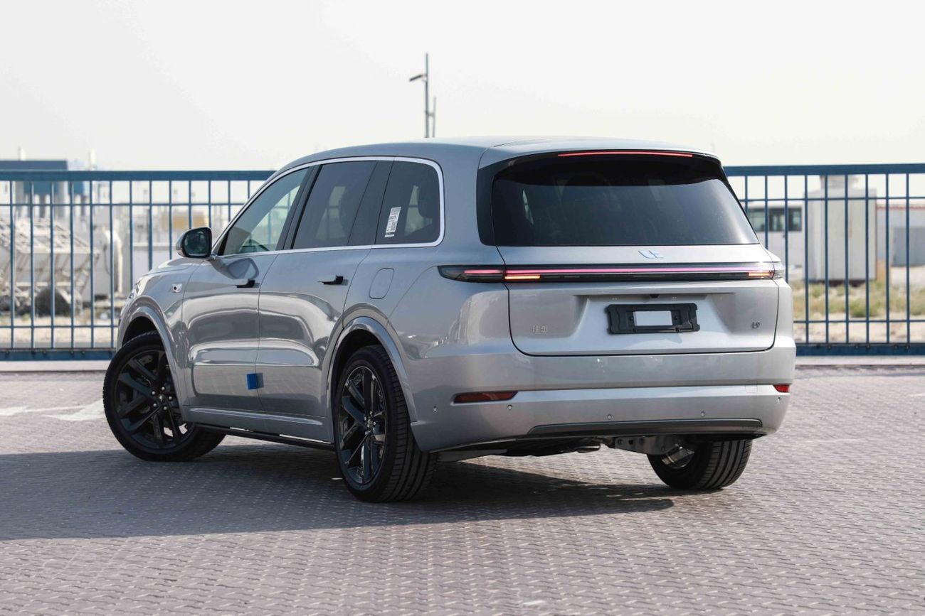 Li Auto L9 2024 Li Auto L9 ULTRA 1.5 - Silver inside Black & Orange | Export Only