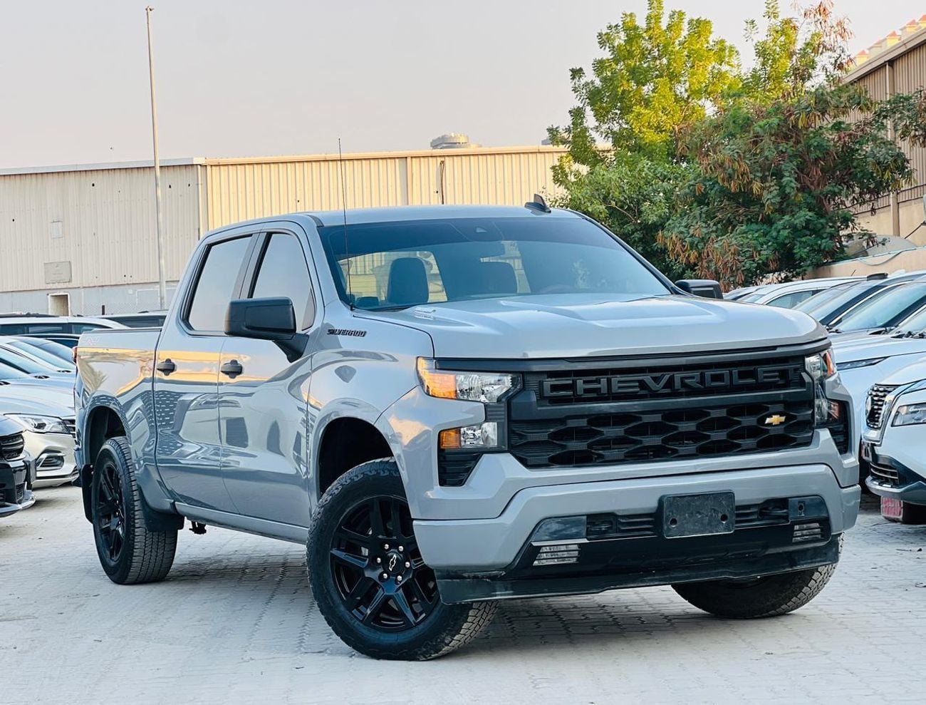 Chevrolet Silverado Custom K1500