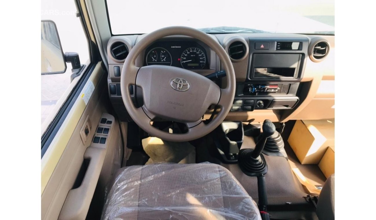 Toyota Land Cruiser Pick Up LC79 // 4.2L V6 4X4 PICKUP DOUBLE CAB DIESEL /// 2022 /// WITH POWER WINDOWS // SPECIAL OFFER /// BY