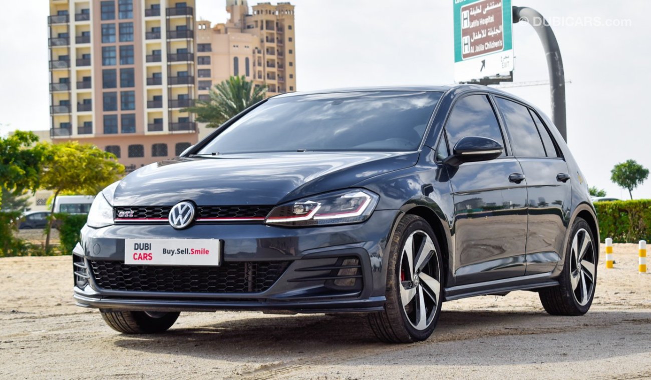 فولكس واجن جولف GTi