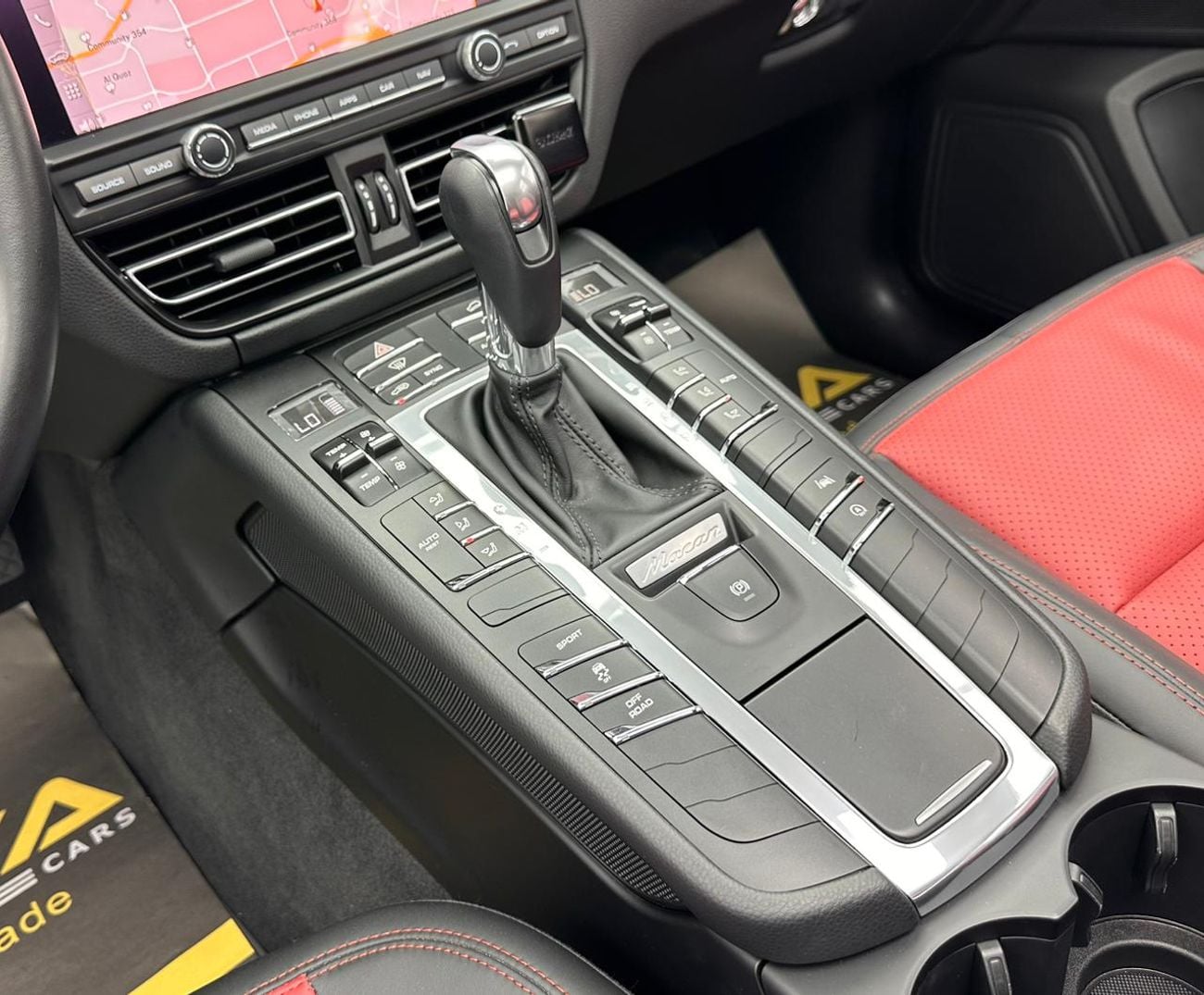 Porsche Macan 2019 Porsche Macan, 1 Year Warranty Unlimited Km, Porsche Full Service History, GCC