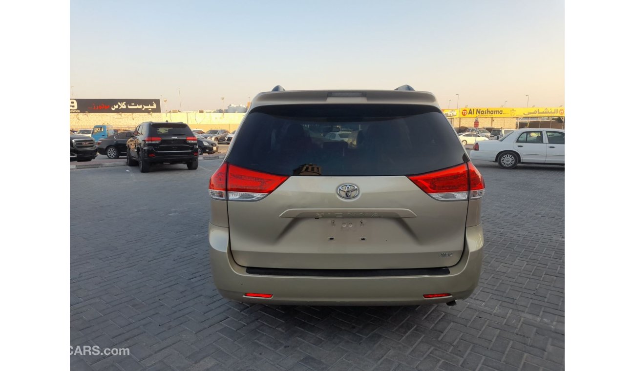 Toyota Sienna Toyota Siena 2014 Xle