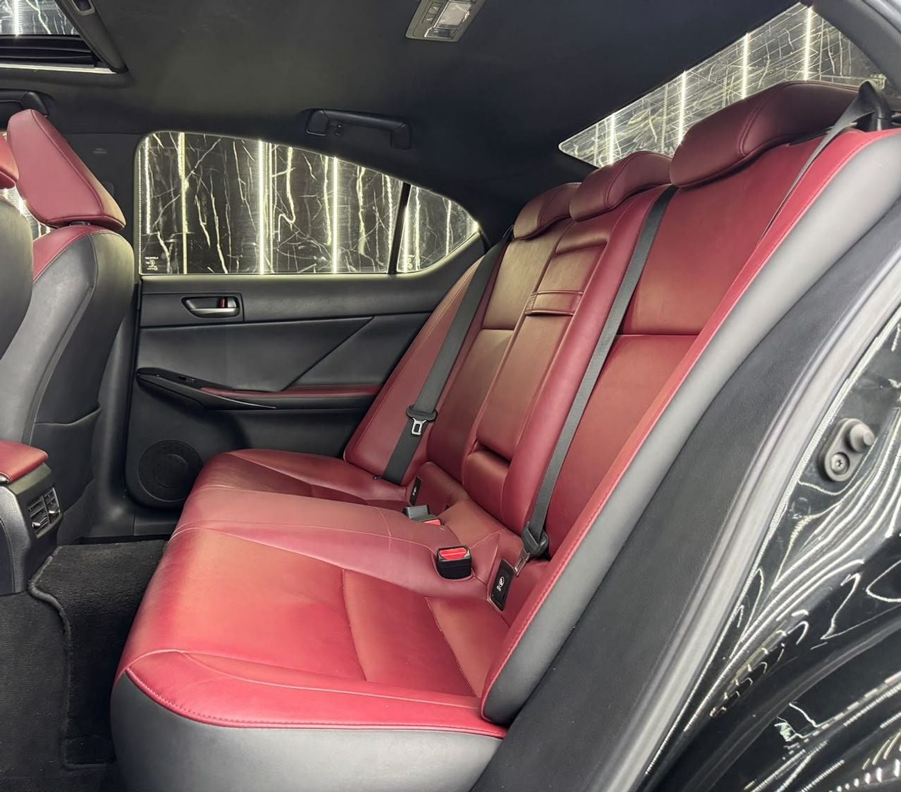 Lexus IS300 ELEGANT GCC | Al Futtaim warranty 2027 | Al Futtaim full service History