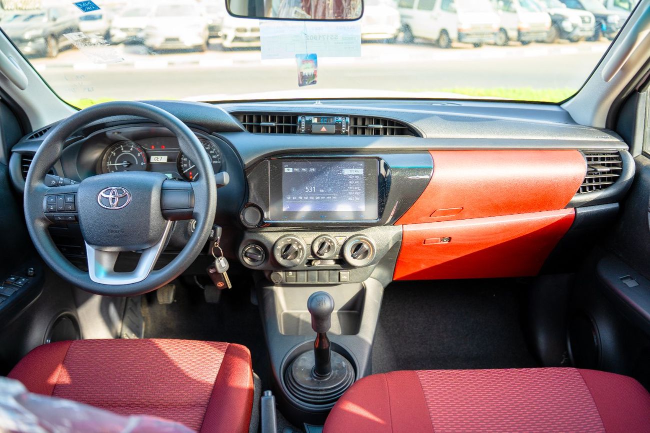 Toyota Hilux Toyota Hilux 2.4L Diesel Double Cab Basic 2025 Manual
