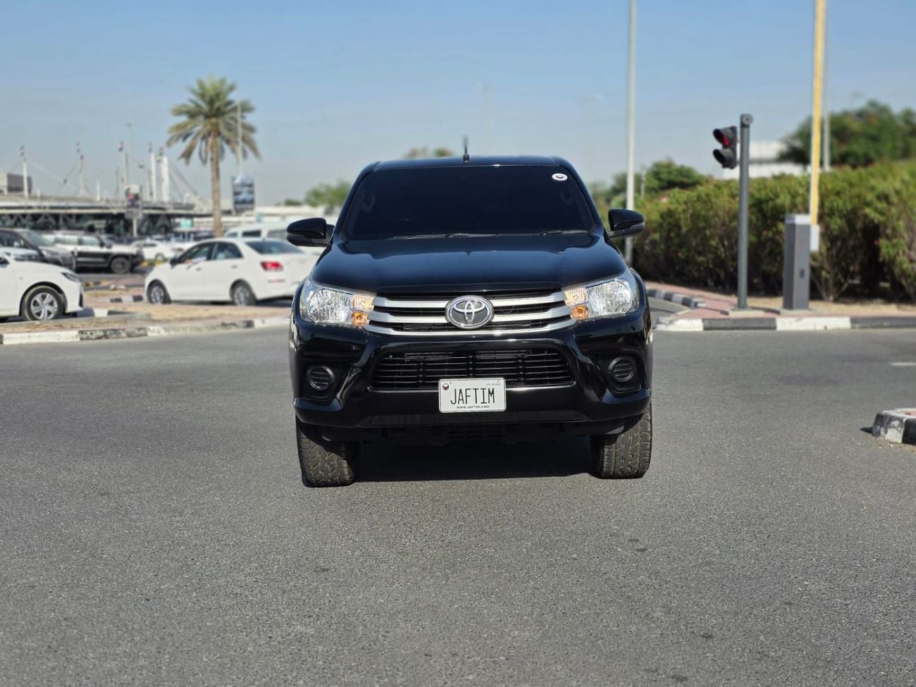 Toyota Hilux 2018 | 2.8L DIESEL | AT | RHD | SPORTS BAR | DOWNHILL ASSIST | CRUISE CONTROL