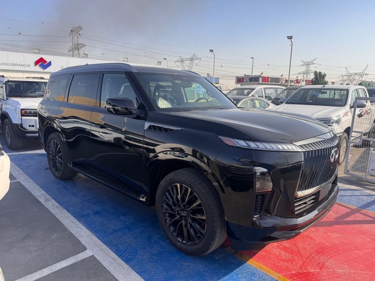 إنفينيتي QX80 Autograph Captain Chairs 3.5L