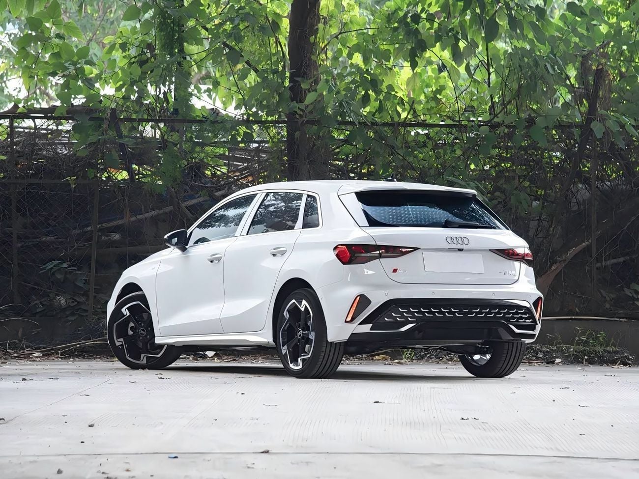 Audi A3 Audi A3 A3 Sportback35TFSI7 — Feichi Premium Edition + Luxury Selection Package