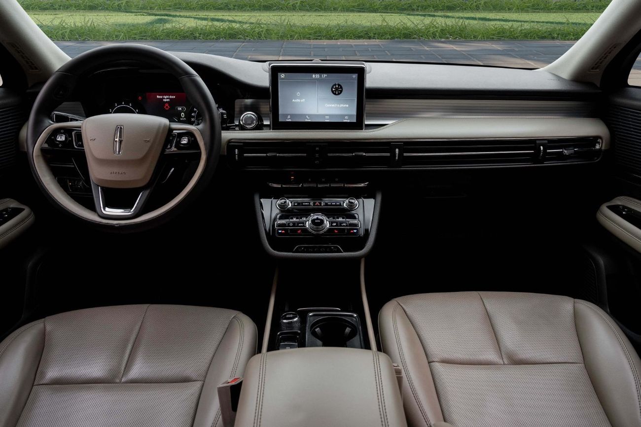 لينكولن كورساير | 2,056 P.M  | 0% Downpayment | Agency Warranty!