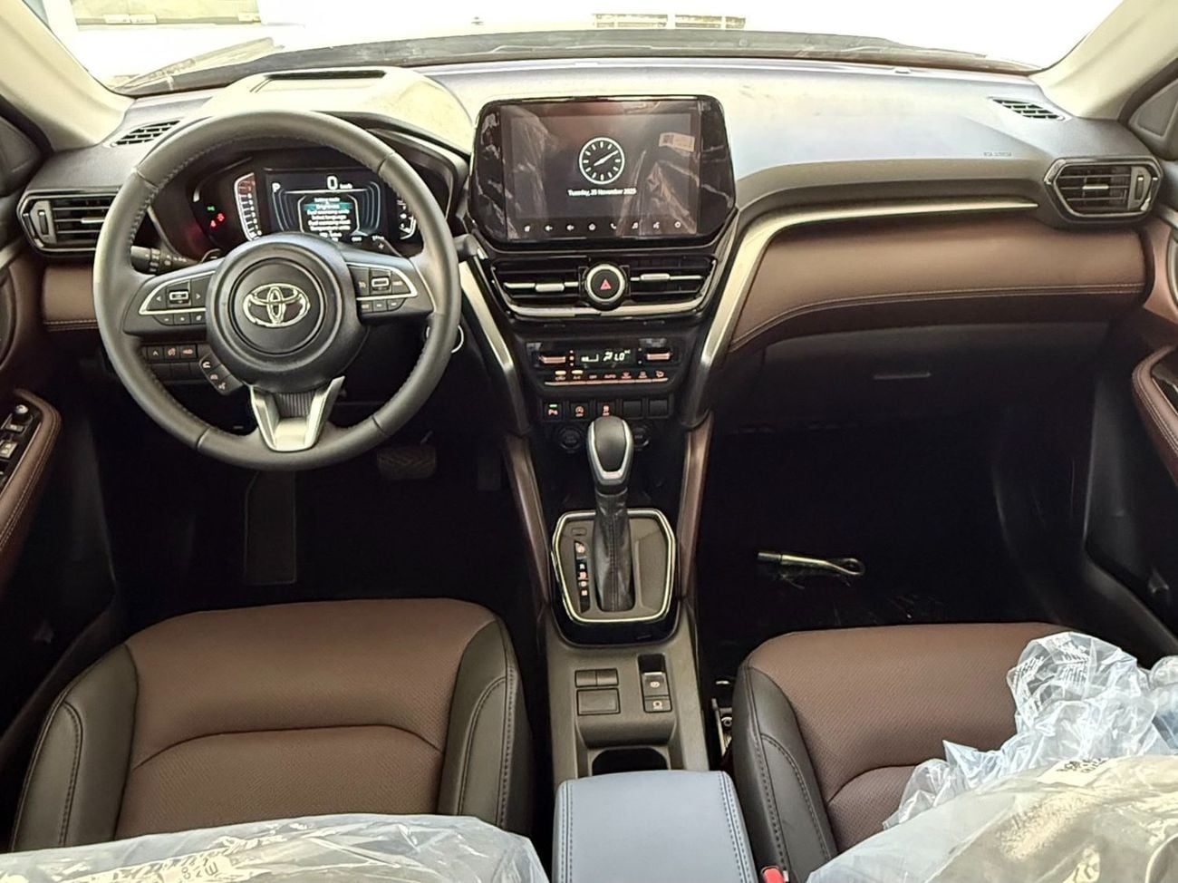 تويوتا أوربان كروزر URBAN CRUISER GLX 1.5 PANORAMA **EXPORT ONLY**التصدير فقط خارج الخليج***