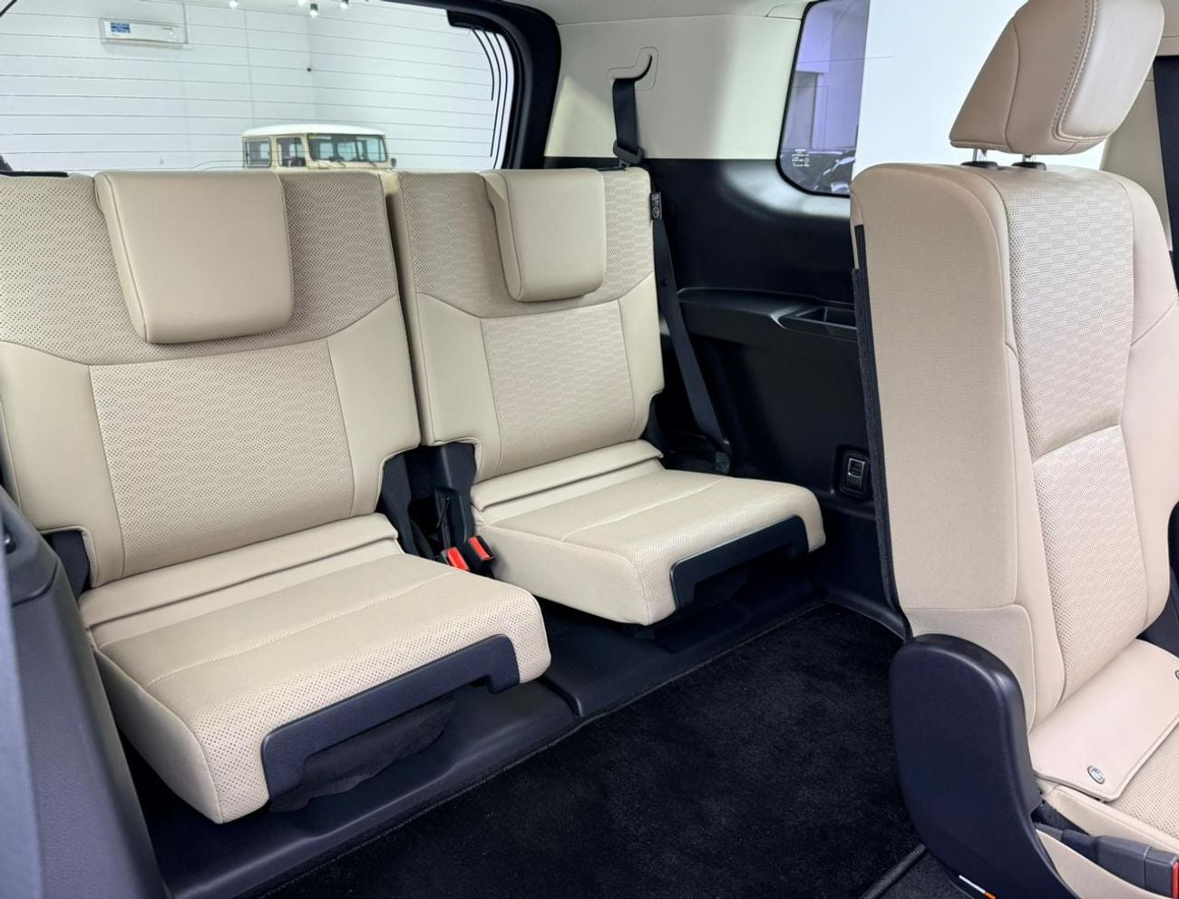 Toyota Prado GXL 2.4T 2025 Toyota Prado GXL, 2028 Toyota Warranty, Very Low Km, 7 Seater, Fully Loaded, GCC