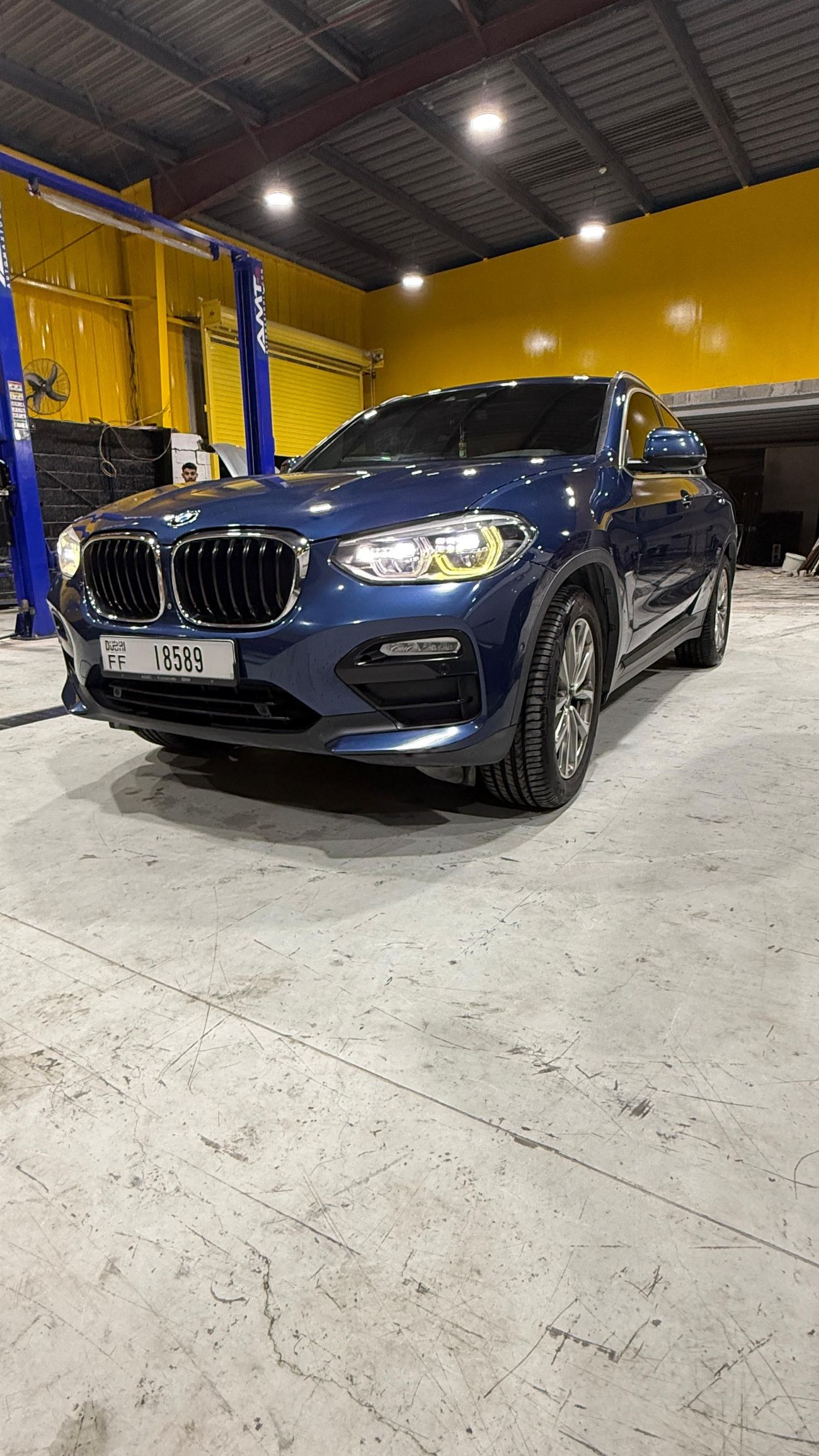 بي أم دبليو X4