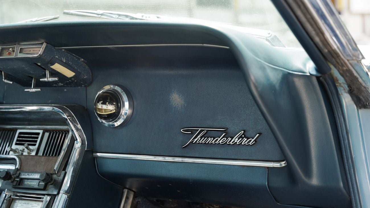 Ford Thunderbird