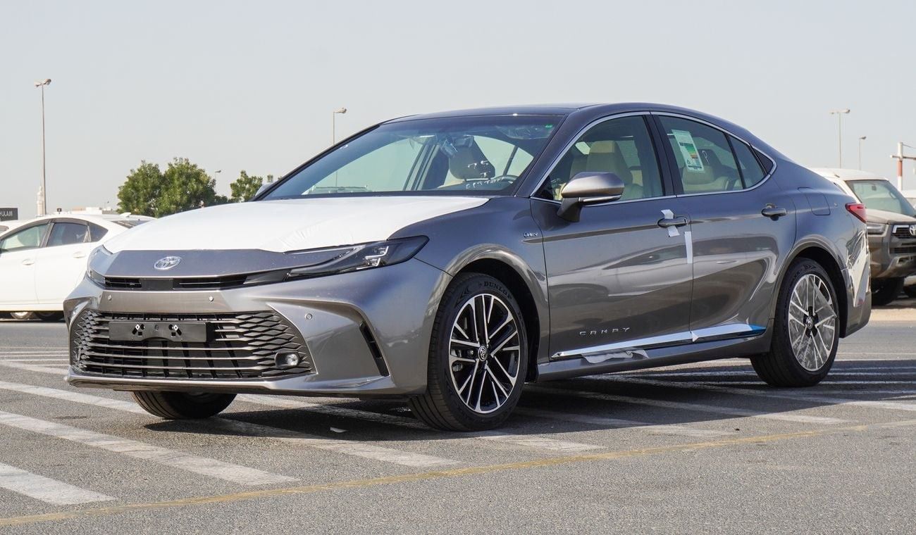 Toyota Camry LE  HEV 2.5L Hybrid