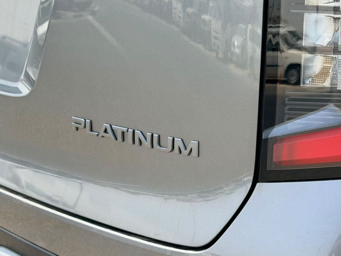 Nissan Patrol LE PLATINUM CITY 2026 NISSAN PATROL 3.5T Platinum - Grey / Red