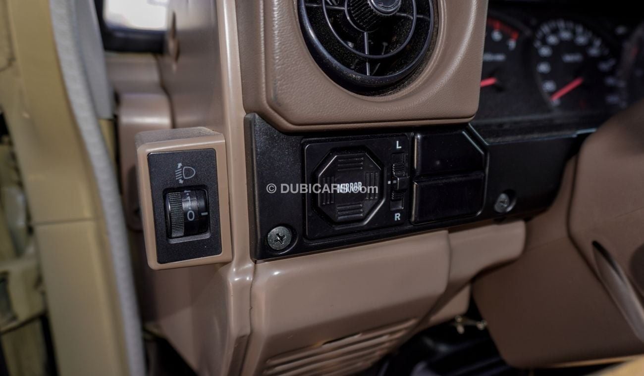 تويوتا لاند كروزر بيك آب LX