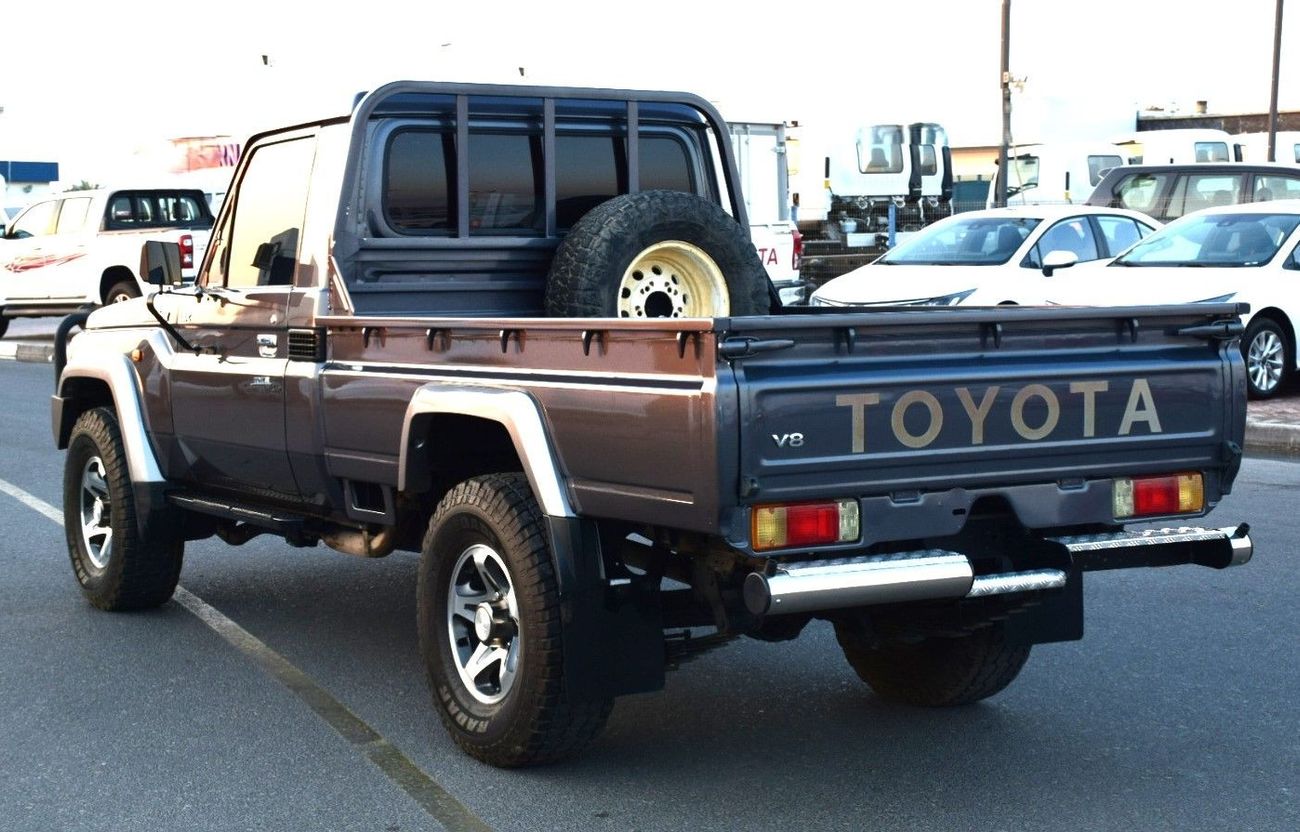 Toyota Land Cruiser Pick Up
