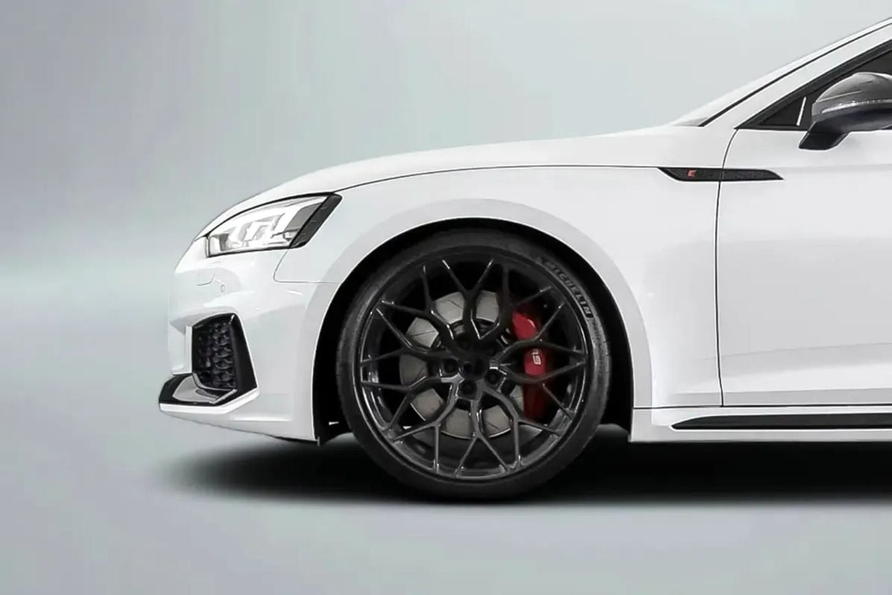 Audi RS5 STANDARD