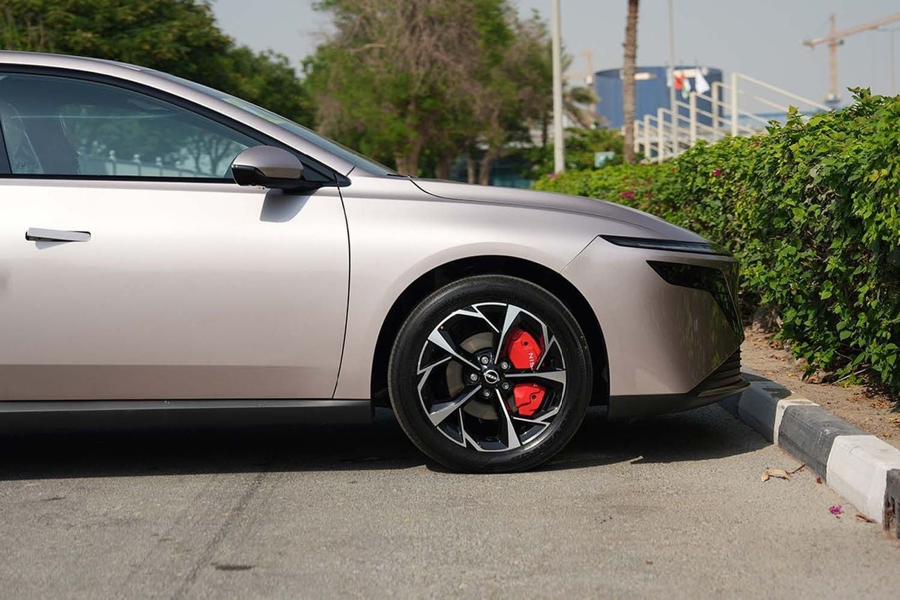 Nissan N6 180 MAX