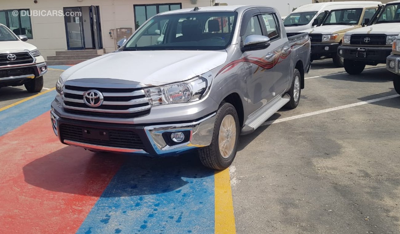 Toyota Hilux RWD 2.7L Manual Petrol Engine , 4/2 Double cabin pick up,power window,center lock,big led display