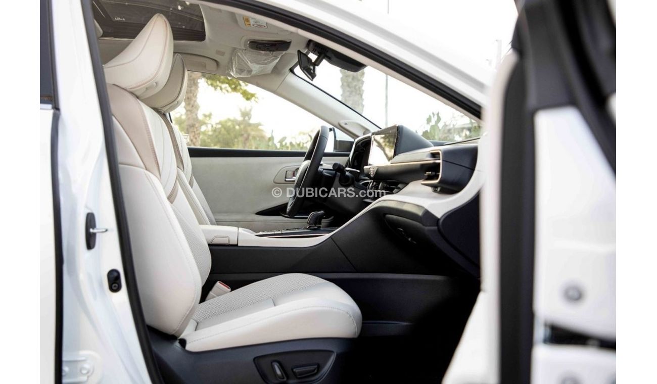 Toyota Crown Fresh Stock | 2023 Toyota Crown 2.5L FWD Hybrid | Top Option with 360 & Radar