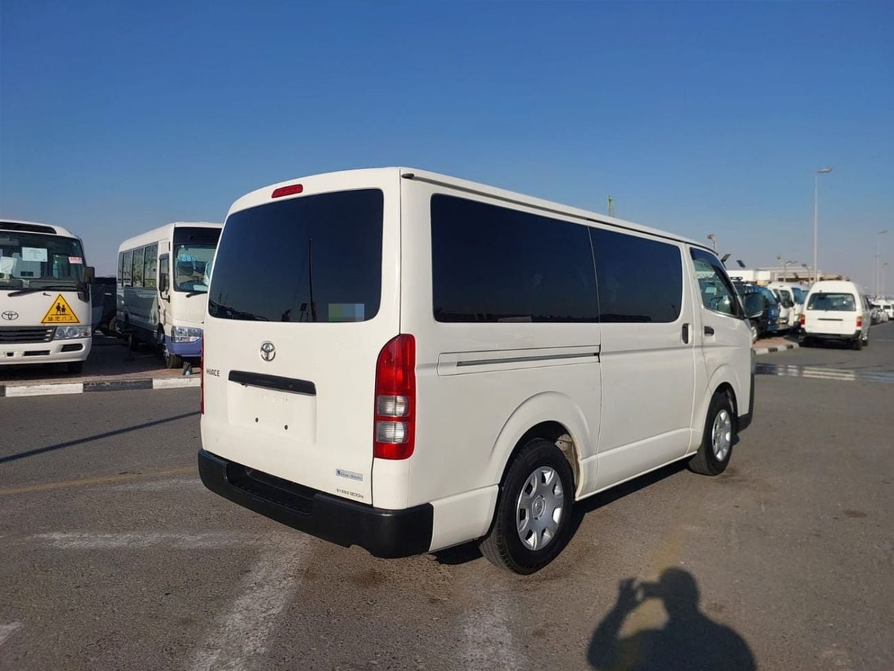 تويوتا هاياس TOYOTA HIACE VAN RHD 2019 MODEL 2.8 L DIESEL AUTOMATIC(PM05162)