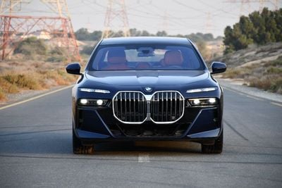 BMW 735i BMW 735I  M KIT 2026  GCC