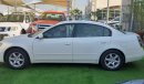 Nissan Altima Gulf - alloy wheels - in excellent condition, you do not need any expenses