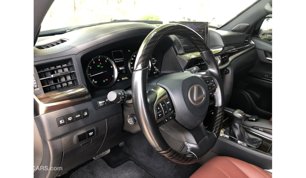 Lexus LX570