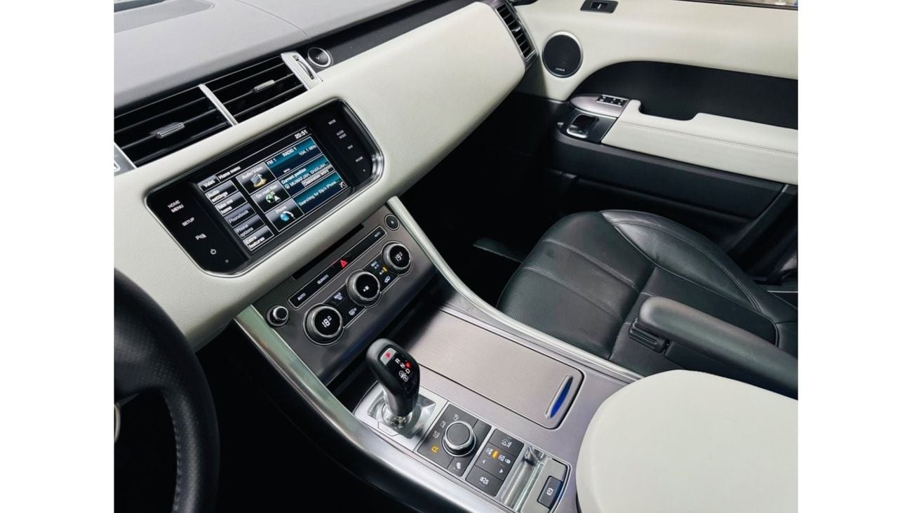 لاند روفر رينج روفر سبورت GCC .. FSH .. HSE .. V6 .. Perfect Condition .