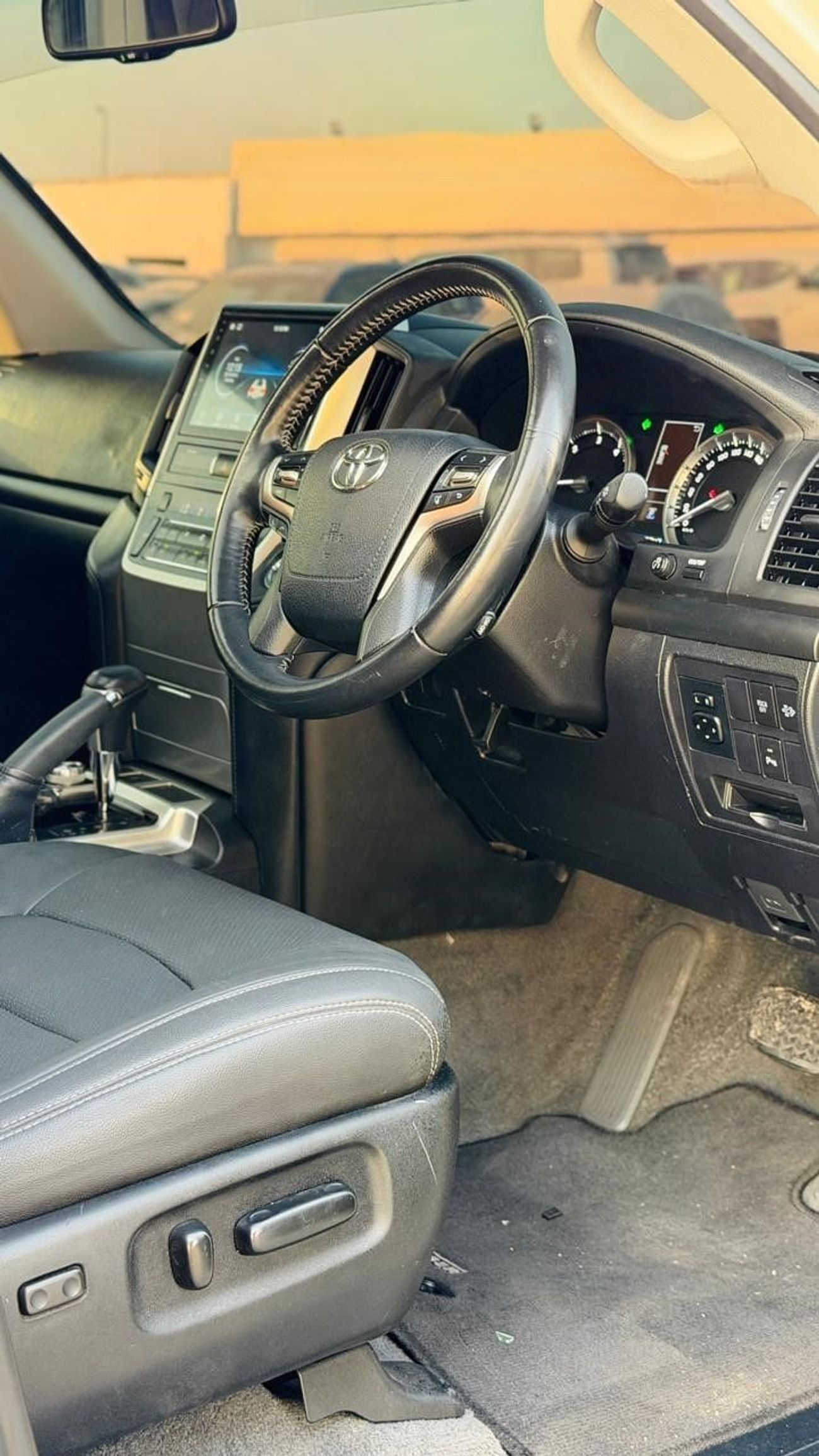 Toyota Land Cruiser PUSH START | V8 DIESEL ENGINE | SUNROOF | AUTOMATIC | PARKING SENSORS