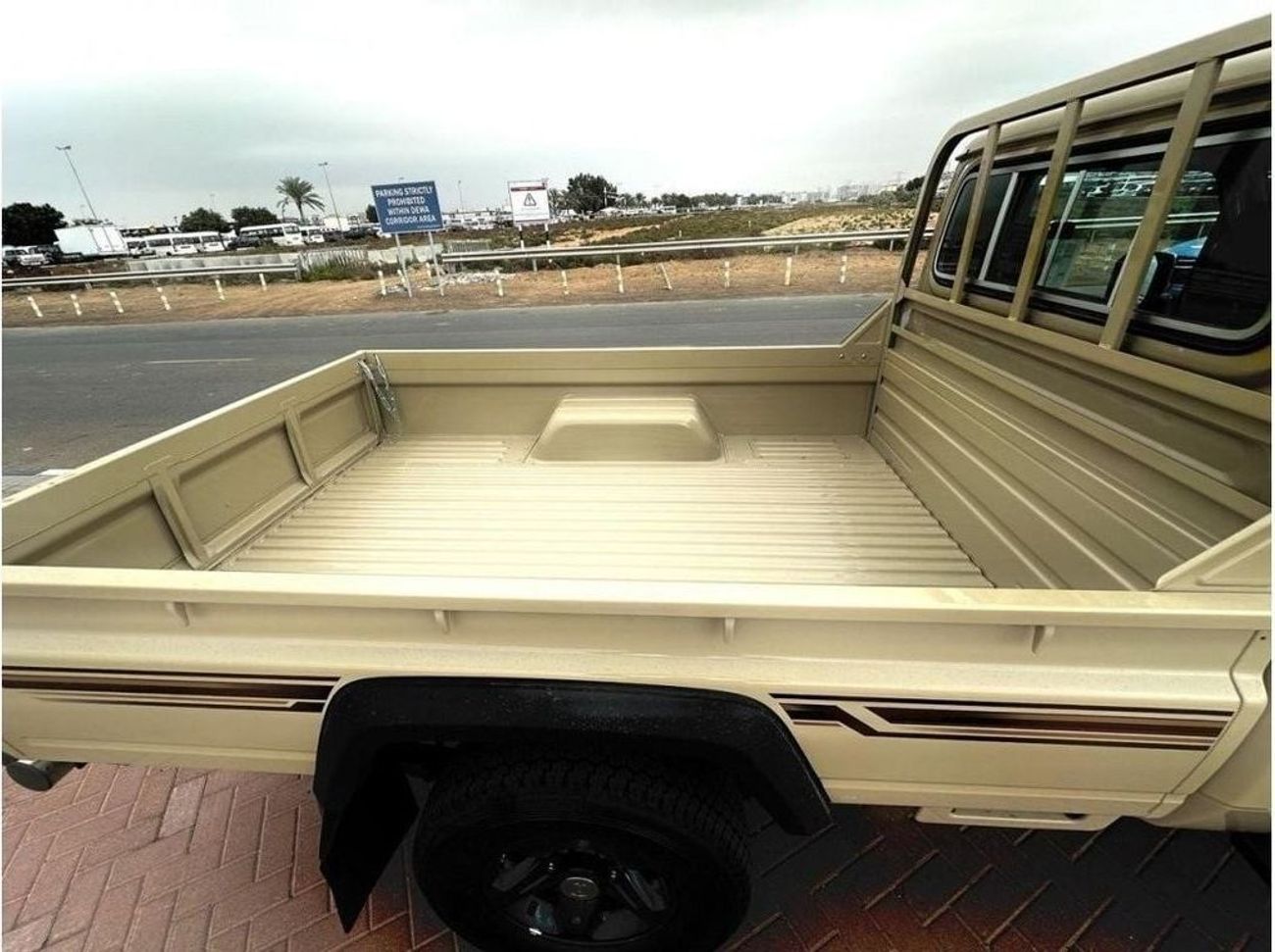 Toyota Land Cruiser Pick Up Toyota Land Cruiser Pickup LC79 Petrol 4.0L Single Cab Manual