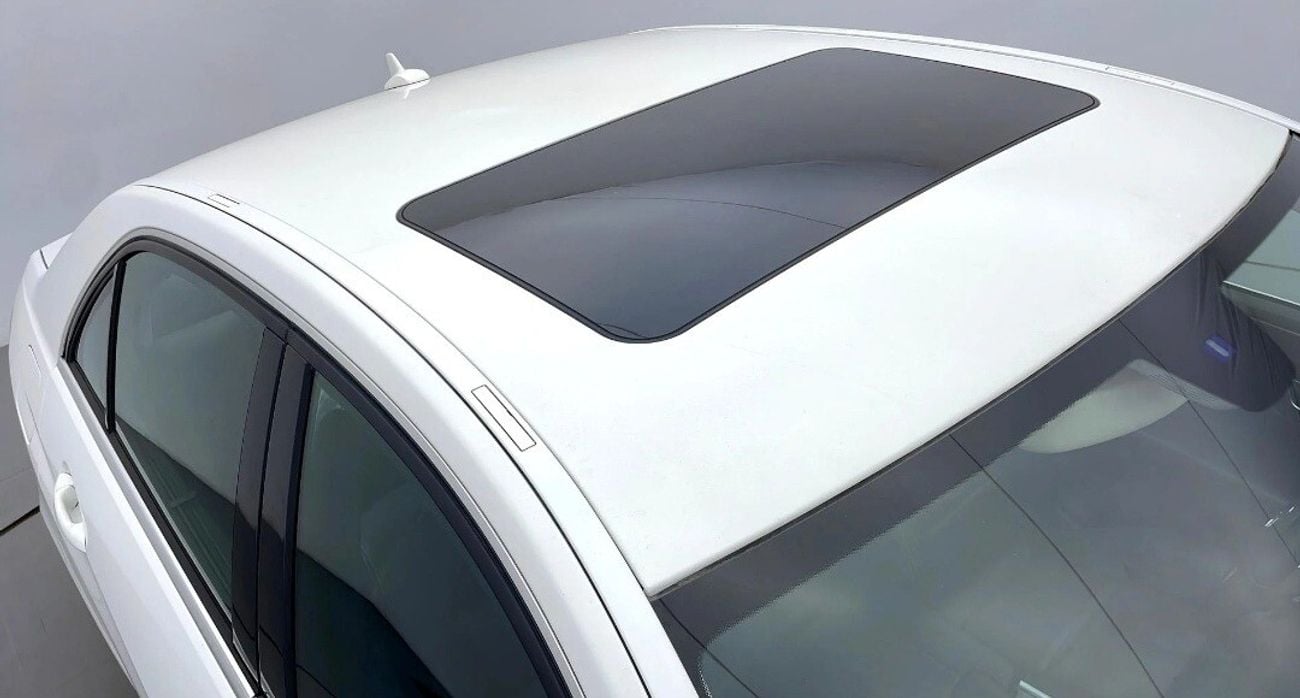 Mercedes-Benz E200 4-cylinder engine, producing 181 hp to 208 hp