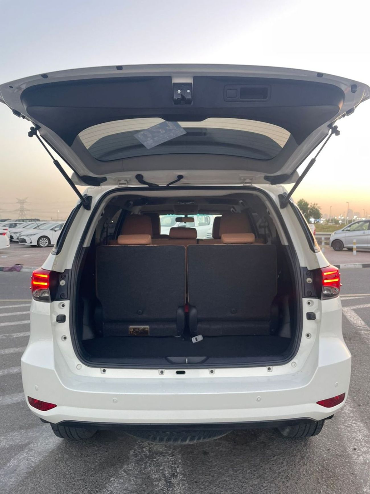 Toyota Fortuner 2022 Toyota Fortuner EX.R 2.7L V4 MidOption+ With Sensors - No Accident - 7 Seater - 4x4 AWD -