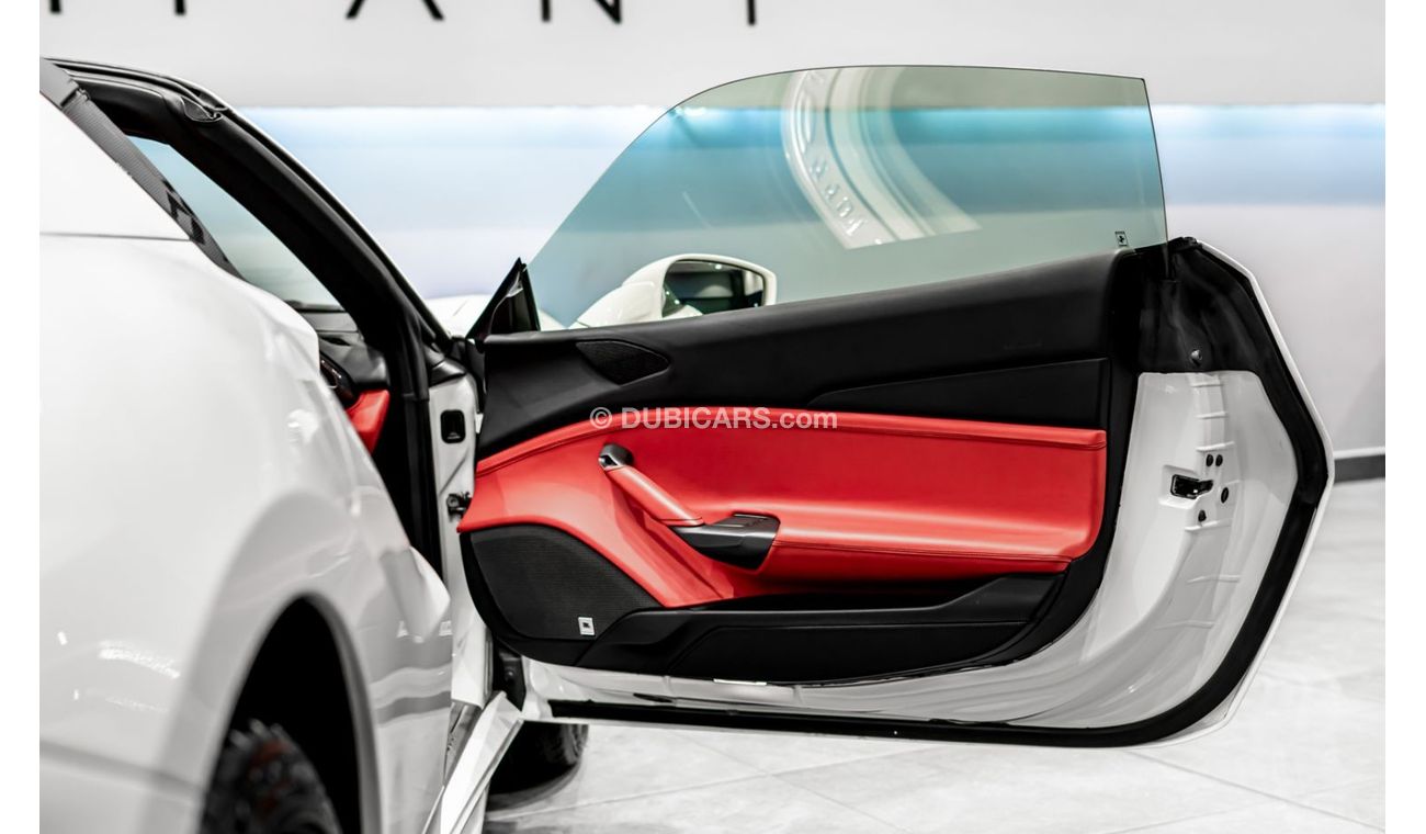 Ferrari 488 2019 Ferrari 488 Spider, 2024 Ferrari Warranty, Carbon Interior Exterior, Low KMs, GCC