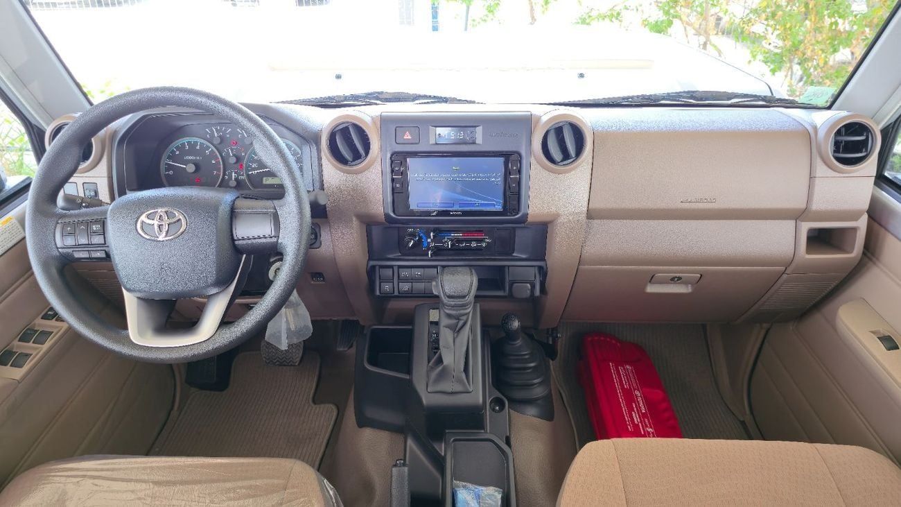 تويوتا لاند كروزر بيك آب TOYOTA LC 79 DOUBLE CABIN 4.0L AT 2025 SILVER