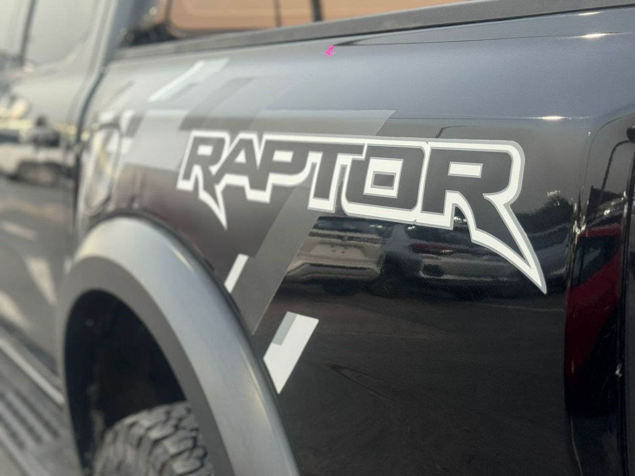 Ford Ranger Raptor 3.0T (392 HP) V6