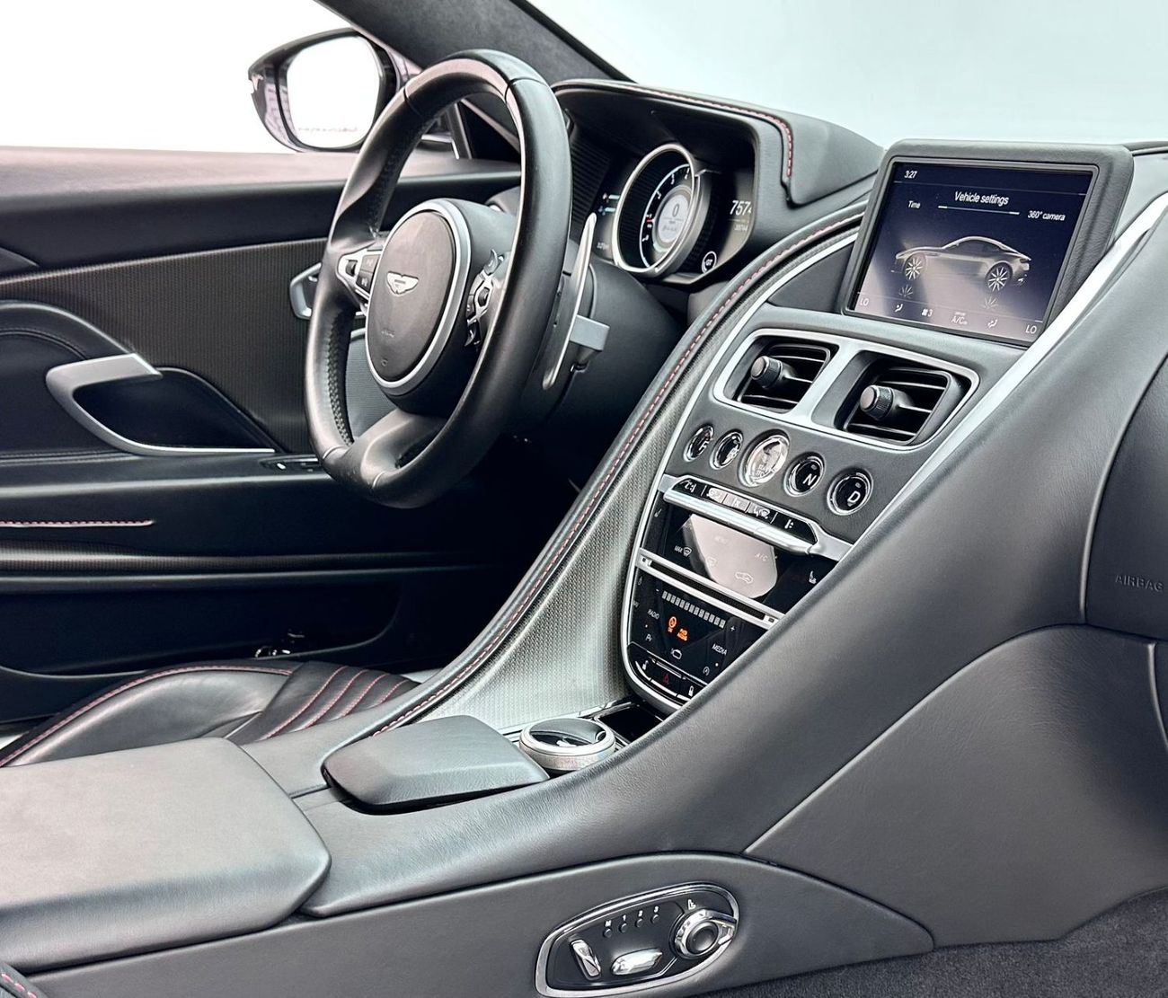 Aston Martin DB11 Std 4.0L 2018 Aston Martin DB11, 1 Year Unlimited Km Warranty, Aston Martin Full Service History, GC