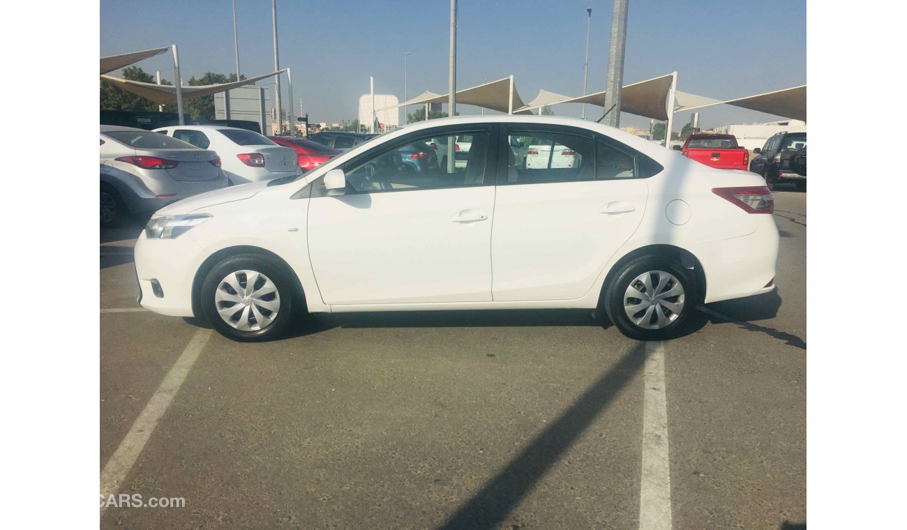 Toyota Yaris سياره نظيفه جدا بدون حوادث بحاله ممتاذه