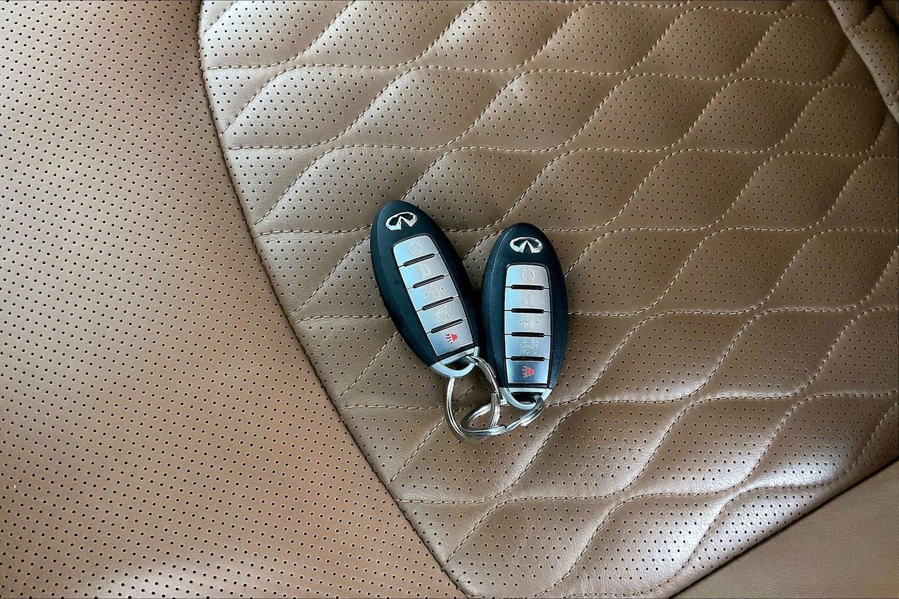 Infiniti QX80 Luxe Sensory ProActive (8 Seater) | National Day Celebration | Guaranteed Warranty | 0 Down Payment