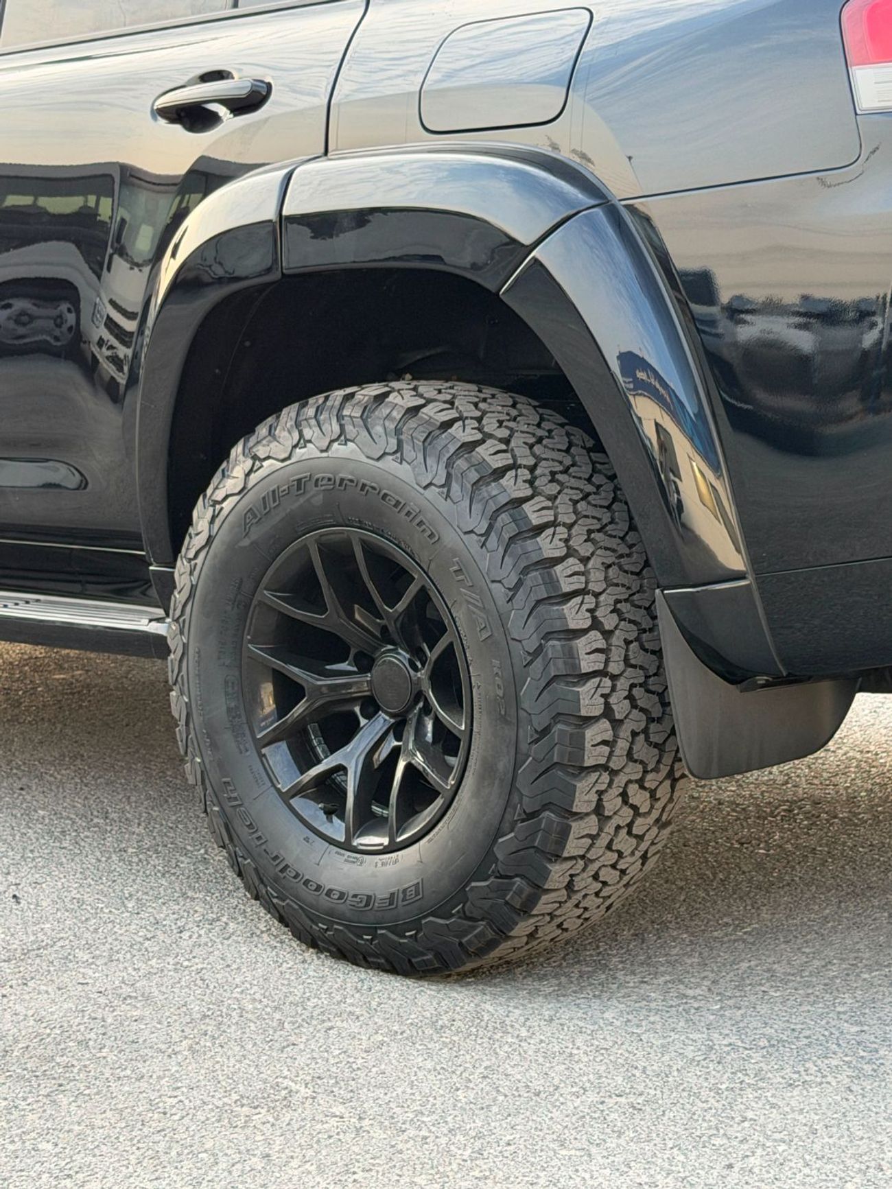 Toyota Land Cruiser VXR WITH OFFROAD EDIRTION KIT